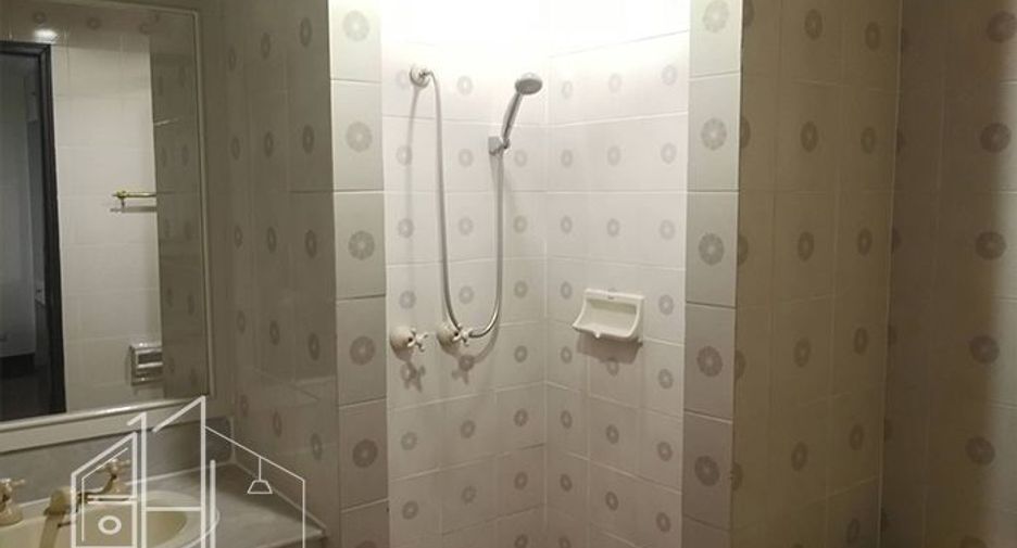 Apartment zur Miete mit 4 Zimmer in Watthana, Bangkok