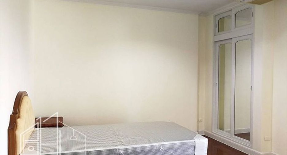 Apartment zur Miete mit 3 Zimmer in Watthana, Bangkok