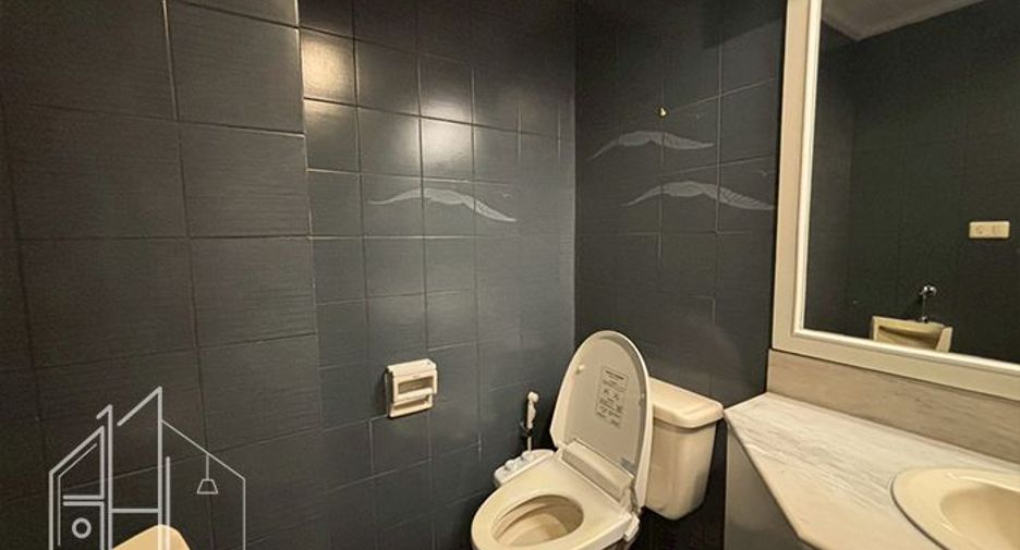 Wohnung zur Miete mit 3 Zimmer in Watthana, Bangkok