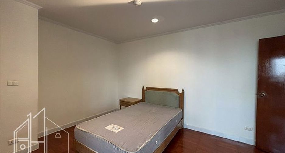 Wohnung zur Miete mit 3 Zimmer in Watthana, Bangkok