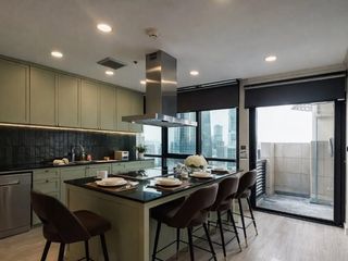 For rent 3 bedrooms condo in Sathon, Bangkok