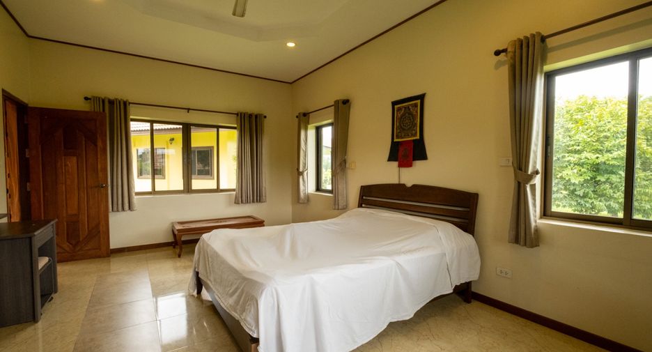 For sale 4 bedrooms house in Doi Saket, Chiang Mai