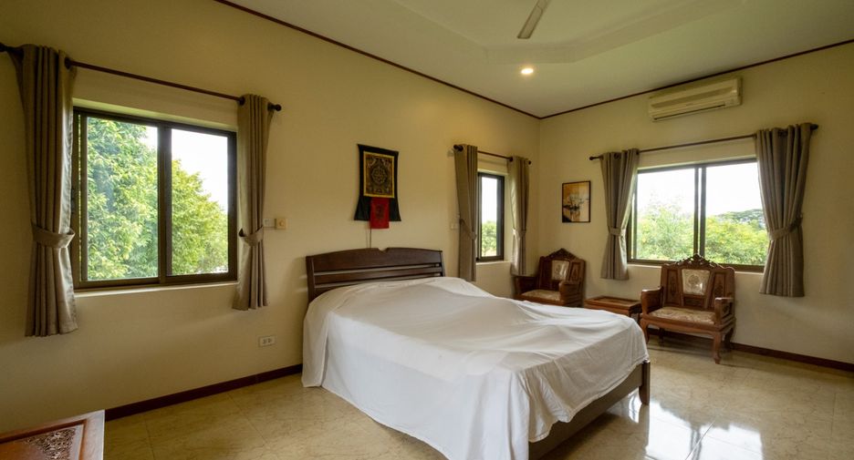 For sale 4 bedrooms house in Doi Saket, Chiang Mai