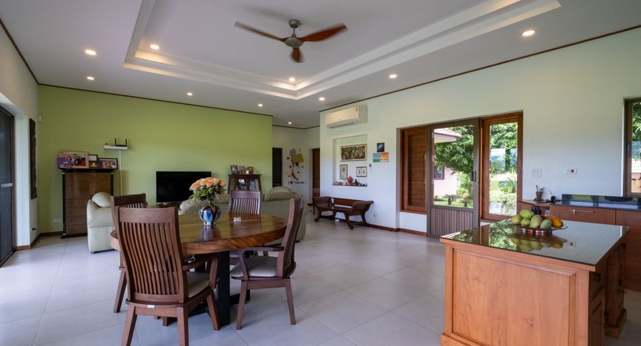 For sale 4 bedrooms house in Doi Saket, Chiang Mai