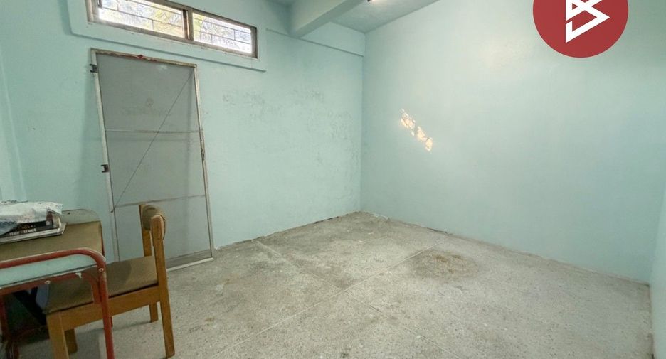 For sale 6 bedrooms house in Lat Phrao, Bangkok