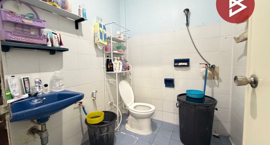For sale 6 bedrooms house in Lat Phrao, Bangkok