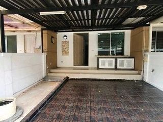 出租 3 卧室 独立屋 在 Phasi Charoen, 曼谷