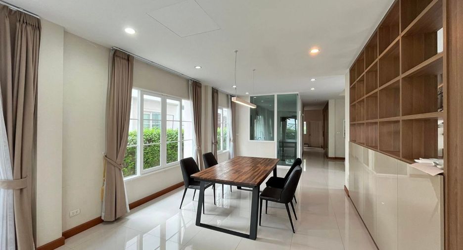 Haus zur Miete mit 3 Zimmer in Phasi Charoen, Bangkok