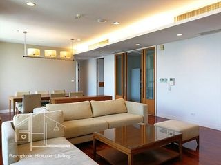 For rent 3 bedrooms apartment in Watthana, Bangkok