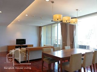 For rent 3 bedrooms apartment in Watthana, Bangkok