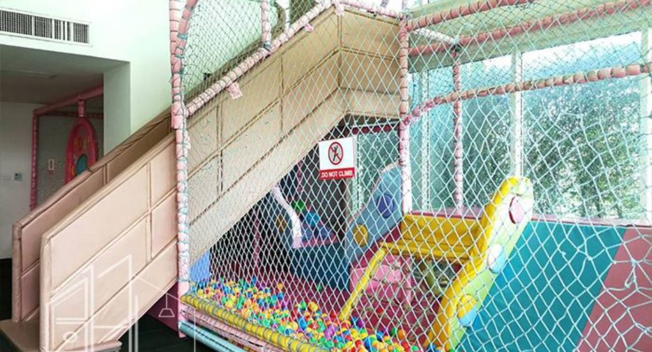Apartment zur Miete mit 3 Zimmer in Watthana, Bangkok