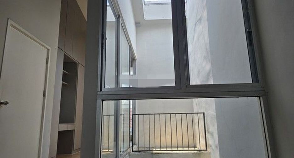 Haus zur Miete mit 3 Zimmer in Khan Na Yao, Bangkok