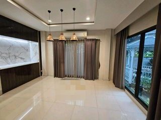 ให้เช่า 4 ห้องนอน บ้านเดี่ยว ใน บางบัวทอง, นนทบุรี