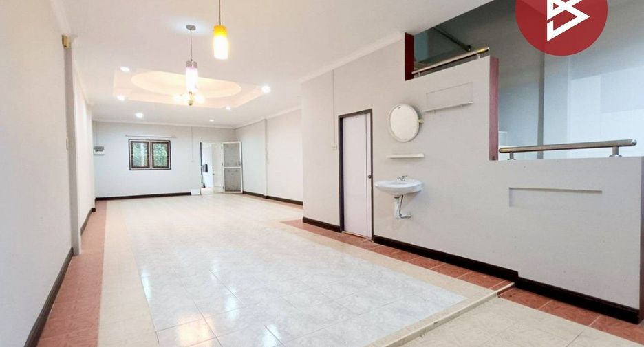 Продажа 4 спальни таунхаус в Mueang Ratchaburi, Ратбури