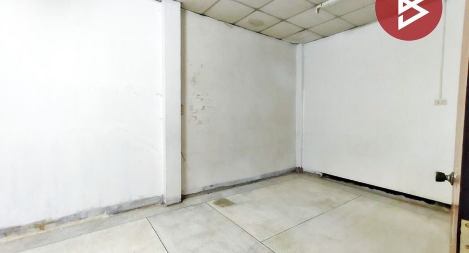 For sale 2 bedrooms townhouse in Ban Pong, Ratchaburi