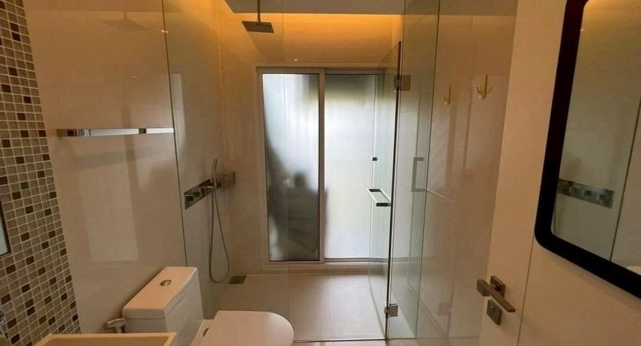 À louer 1 chambre condo à Watthana, Bangkok
