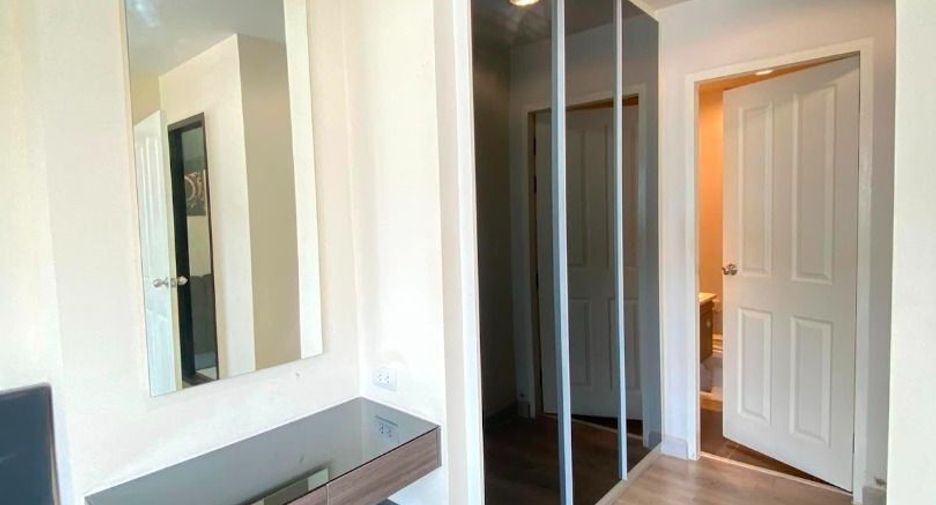 À louer 1 chambre condo à Phra Khanong, Bangkok