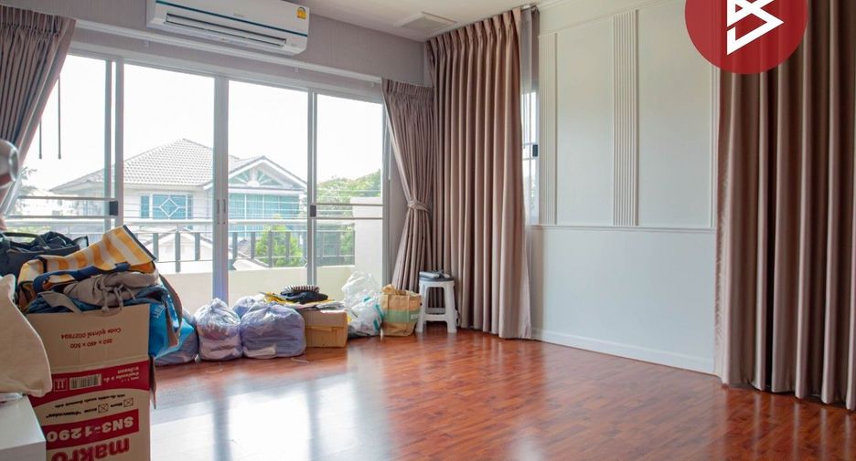 For sale 3 bedrooms house in Mueang Samut Prakan, Samut Prakan