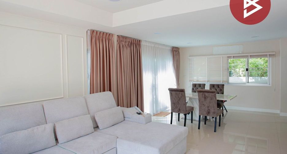 For sale 3 bedrooms house in Mueang Samut Prakan, Samut Prakan