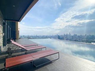 Wohnung zur Miete mit 1 Zimmer in Khlong Toei, Bangkok