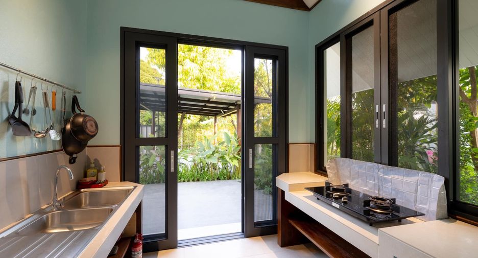 出租 和 出售 4 卧室 独立屋 在 Saraphi, Chiang Mai