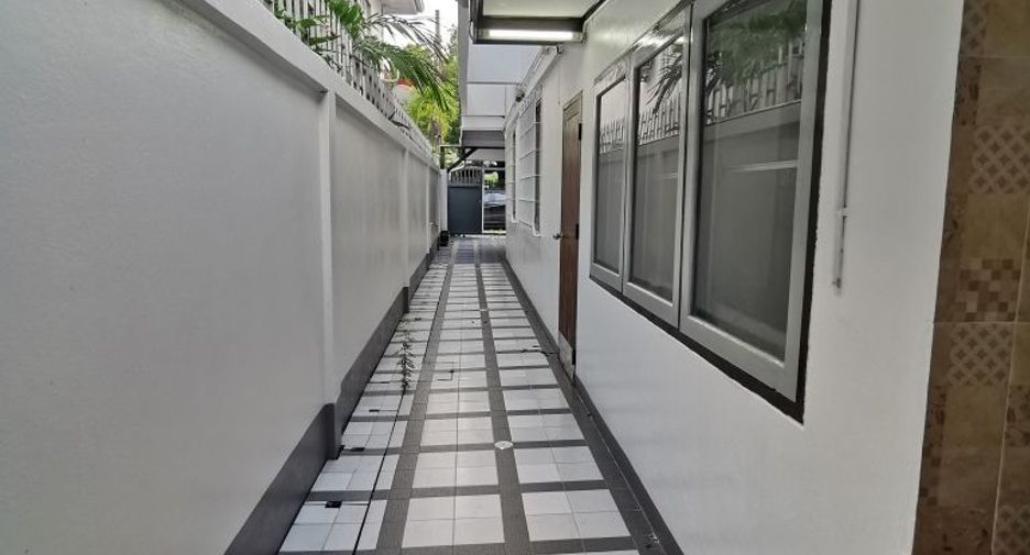 Haus zur Miete mit 3 Zimmer in Phaya Thai, Bangkok