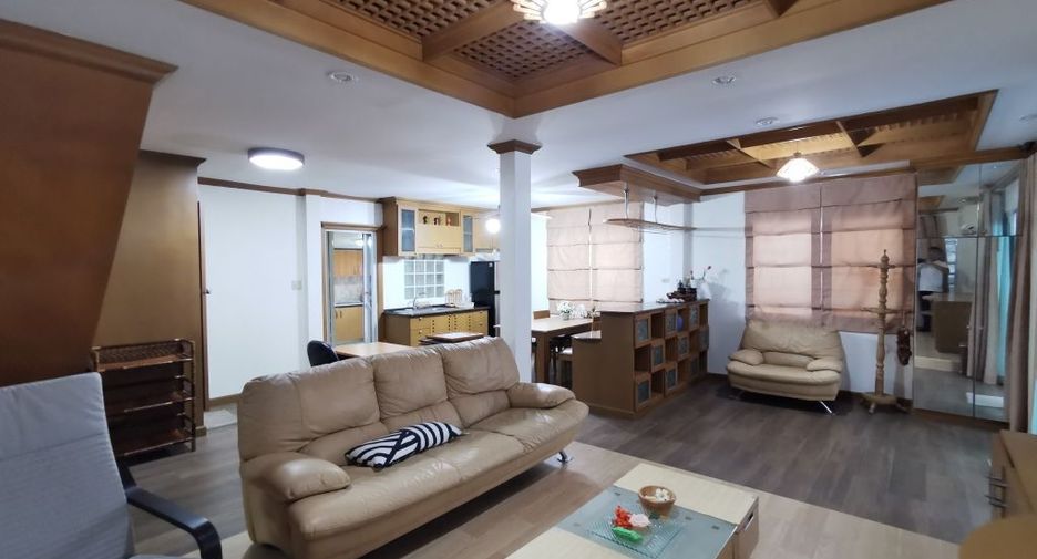 Haus zur Miete mit 3 Zimmer in Phaya Thai, Bangkok