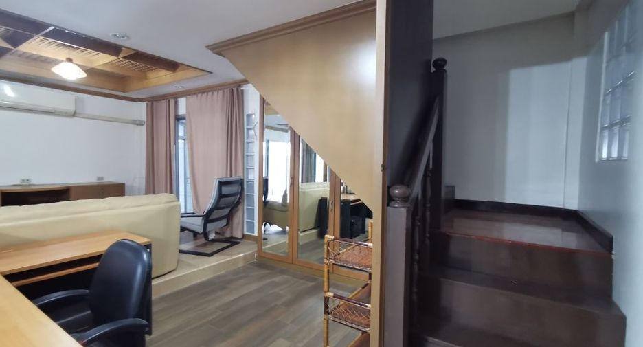 Haus zur Miete mit 3 Zimmer in Phaya Thai, Bangkok
