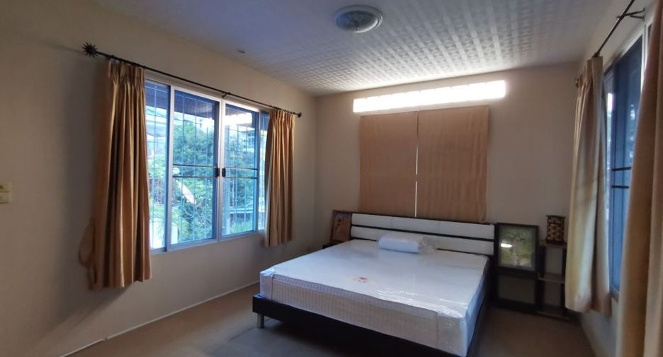 Haus zur Miete mit 3 Zimmer in Phaya Thai, Bangkok