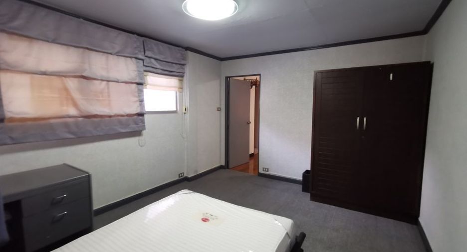 Haus zur Miete mit 3 Zimmer in Phaya Thai, Bangkok