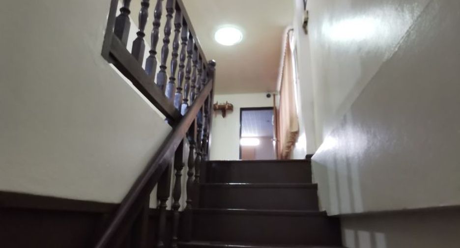 Haus zur Miete mit 3 Zimmer in Phaya Thai, Bangkok