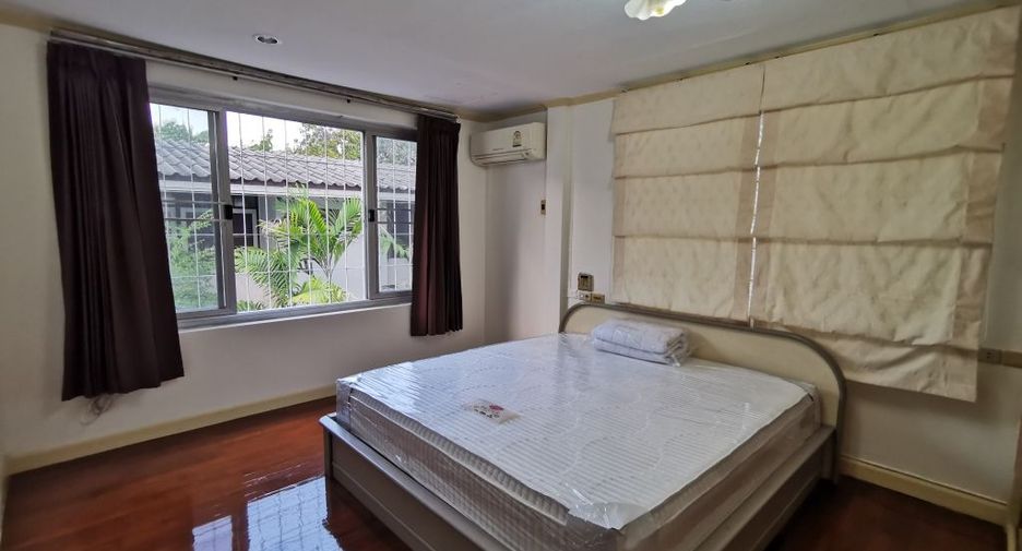 Haus zur Miete mit 3 Zimmer in Phaya Thai, Bangkok