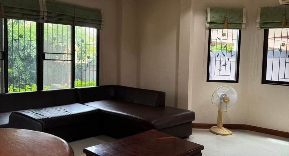 For rent 4 bedrooms house in Bang Lamung, Chonburi