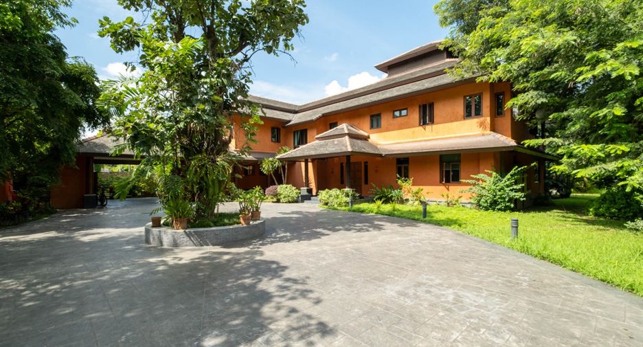 出售 7 卧室 独立屋 在 San Sai, Chiang Mai