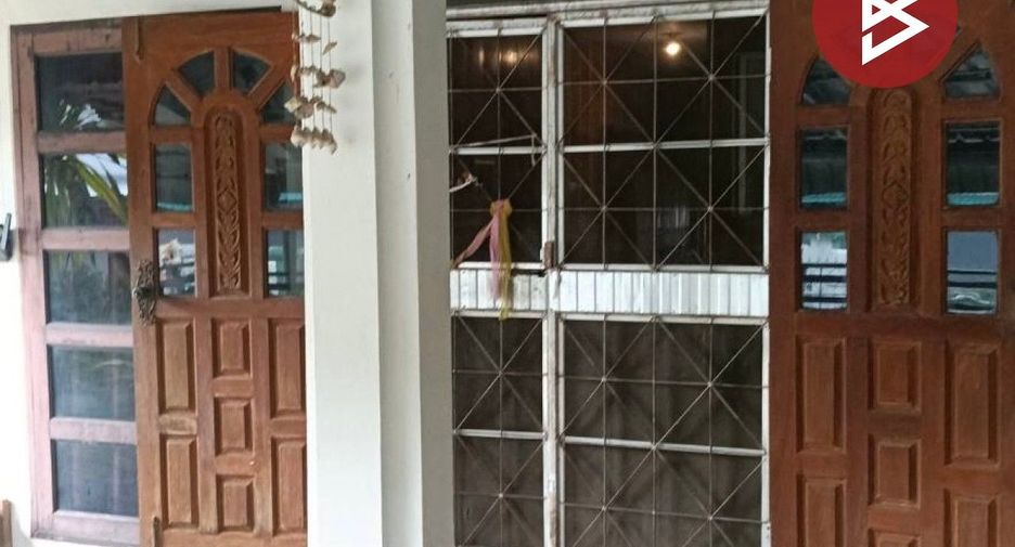 À vendre 4 chambres maison à Mueang Lamphun, Lamphun
