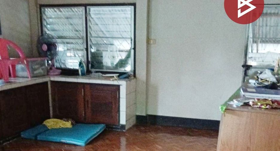 À vendre 4 chambres maison à Mueang Lamphun, Lamphun