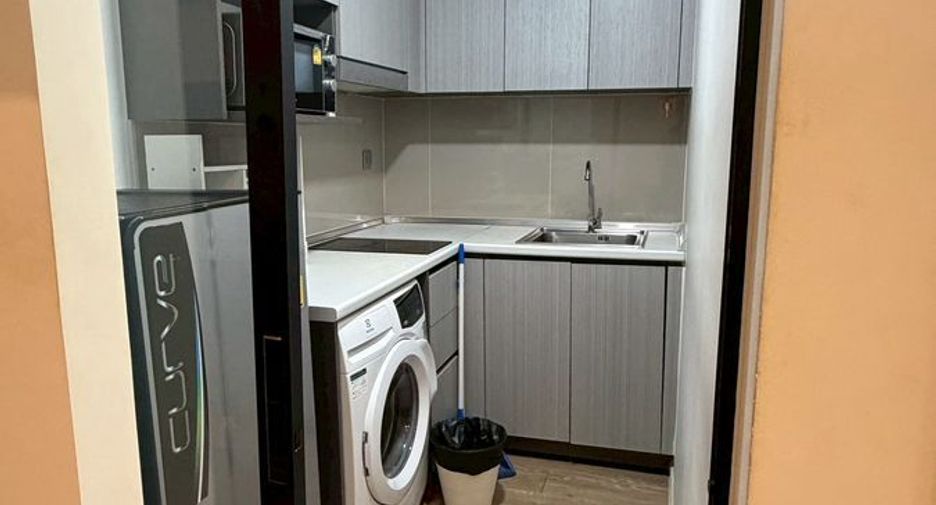 Продажа 1 кровать кондо в Чатучак, Бангкок