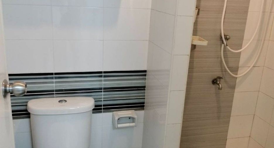 For sale 3 bedrooms townhouse in Mueang Chon Buri, Chonburi