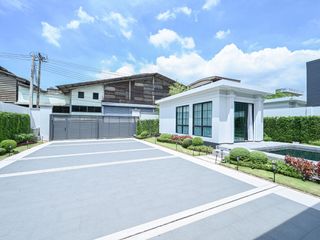 For rent 4 ベッドルーム house in Mueang Samut Prakan, Samut Prakan
