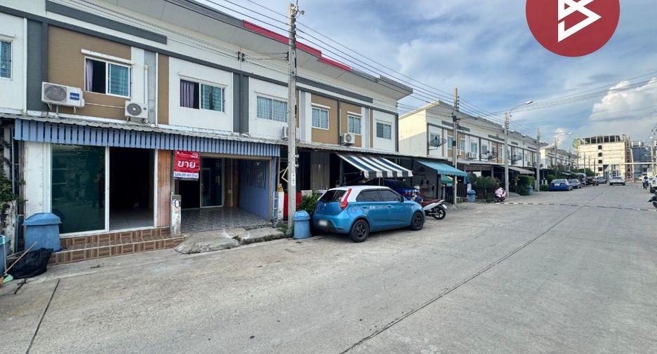出售 3 卧室 联排别墅 在 Lat Krabang, 曼谷