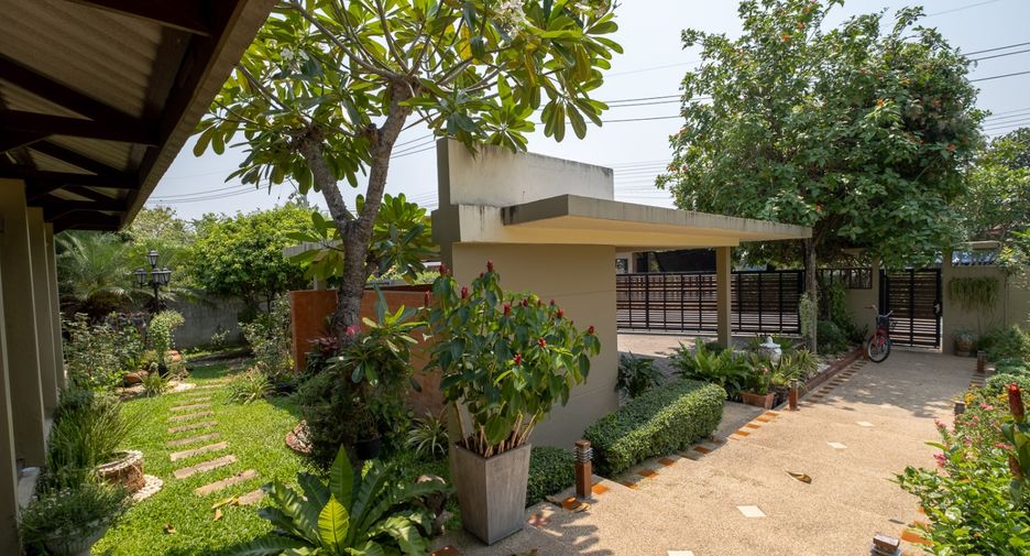 À vendre 3 chambres maison à Saraphi, Chiang Mai