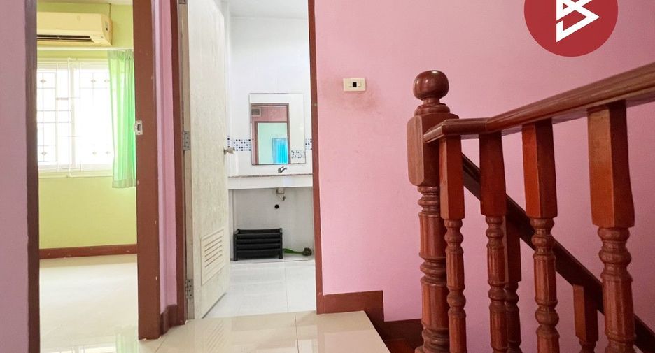 出售 3 卧室 联排别墅 在 Krathum Baen, Samut Sakhon