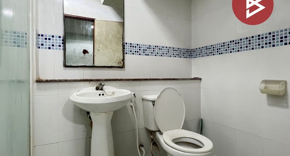 Продажа 3 спальни таунхаус в Krathum Baen, Самутсакхон