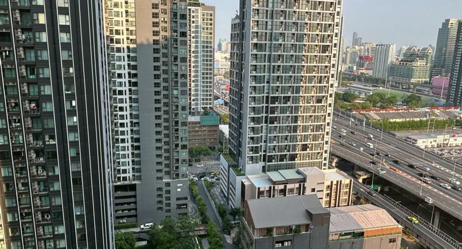 For sale 1 bed condo in Huai Khwang, Bangkok