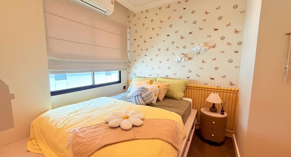 For sale 4 bedrooms house in East Pattaya, Pattaya