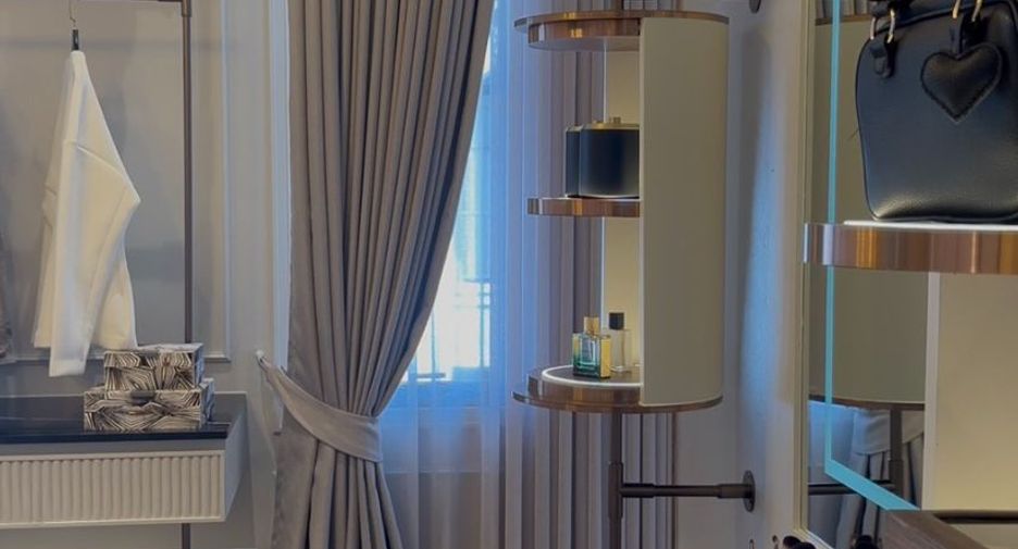 For sale 4 bedrooms house in East Pattaya, Pattaya