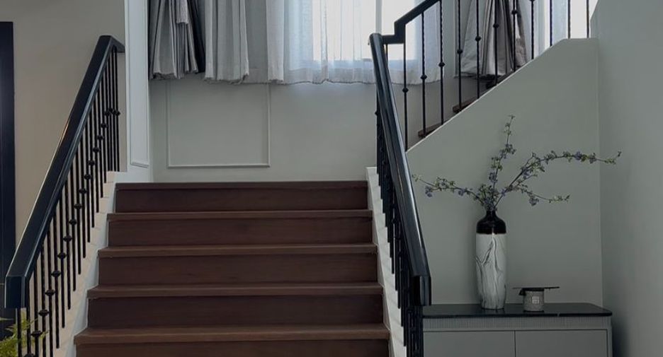 For sale 4 bedrooms house in East Pattaya, Pattaya