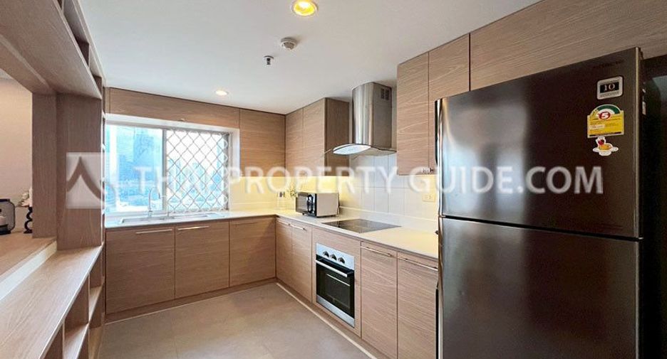 For rent 3 bedrooms condo in Sathon, Bangkok