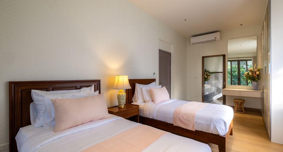 Casa en venta de 5 habitaciones en Saraphi, Chiang Mai