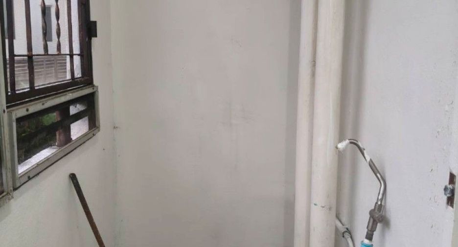 À vendre 1 chambre condo à Khlong Sam Wa, Bangkok